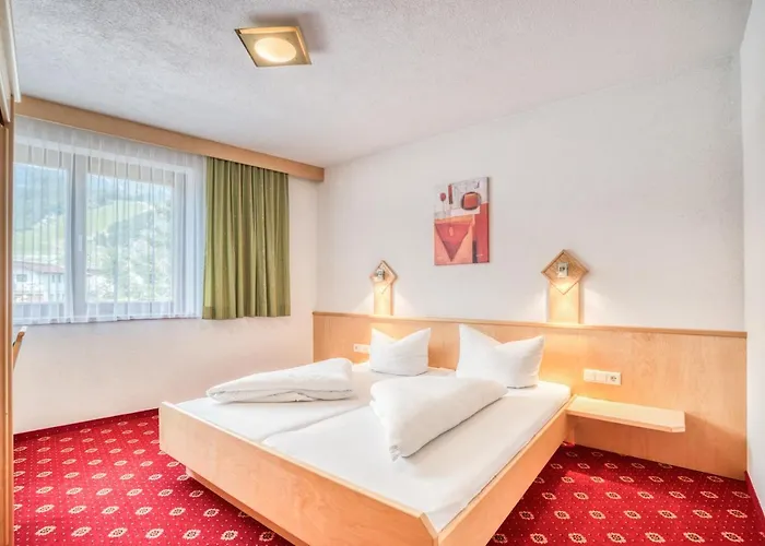 アパートホテル Appartementhaus Sonneck イムスト